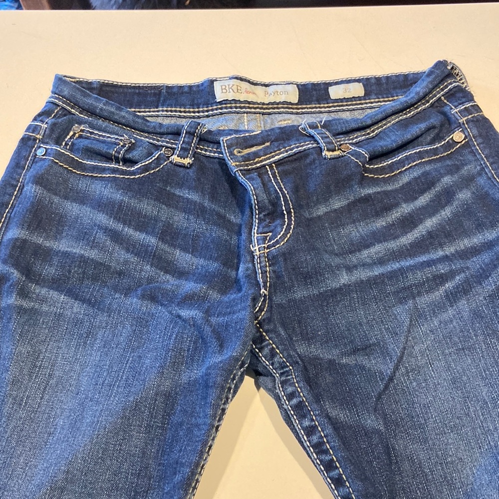 Women’s Buckle Payton Cropped Jeans